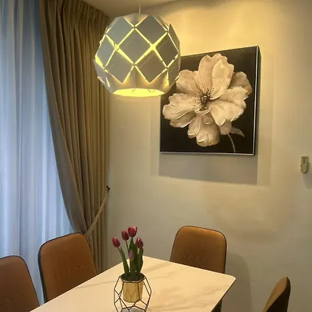Roxy Apartment Kuching Exterior photo