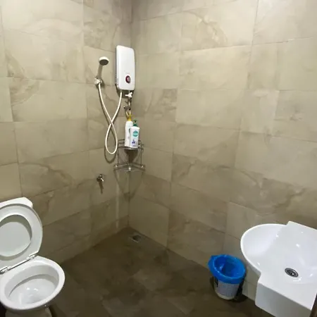 Roxy Apartment Kuching Exterior photo