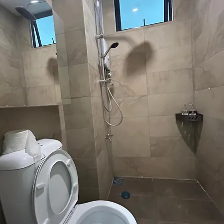 Roxy Apartment Kuching Room photo
