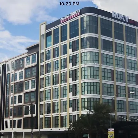 Roxy Apartment Kuching Exterior photo
